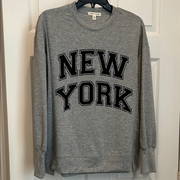 MOA MOA New York Medium Sweatshirt - Picture 2 of 7
